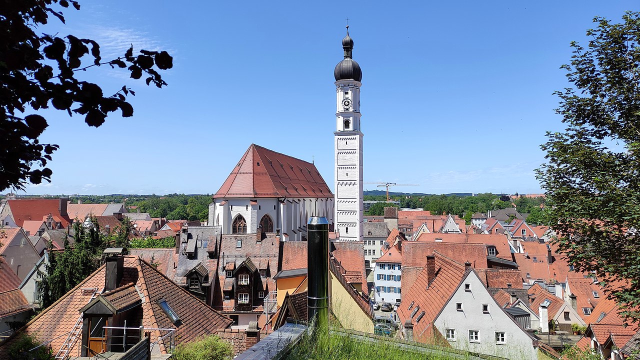 Stadtpfarrkirche_Mariä_Himmelfahrt_Landsberg_am_Lech_01