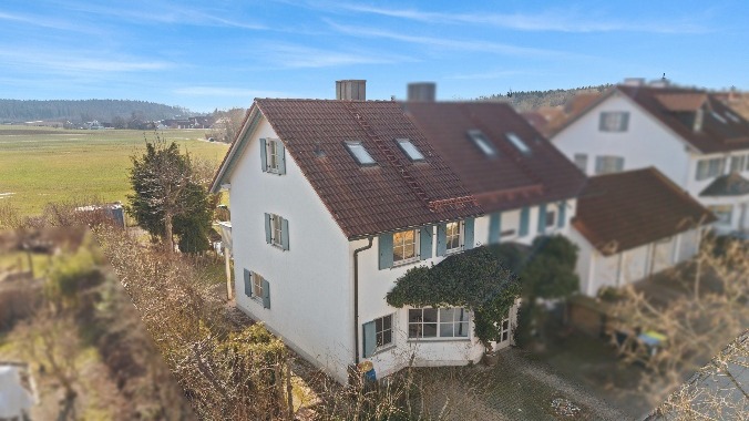 Verkaufte Doppelhaushälfte im Landhausstil am Ortsrand von Geltendorf
